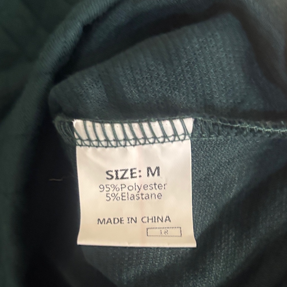 Quilted Green Pullover with Plaid Trim size Medium - Picture 6 of 7